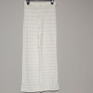 Elegant White Knit Pants